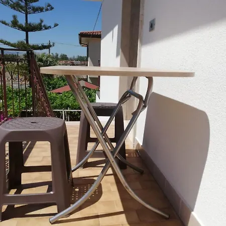 Apartment Casa Primo Piano A Due Passi Dal Mare