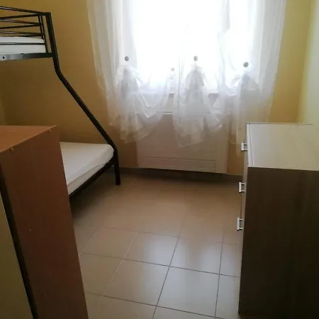 Casa Primo Piano A Due Passi Dal Mare