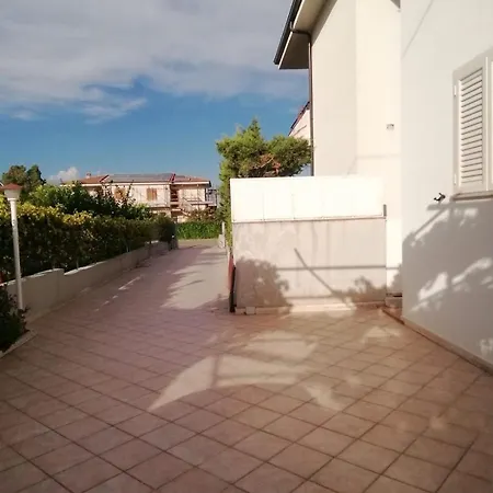 Apartman Casa Primo Piano A Due Passi Dal Mare San Sostene Marina