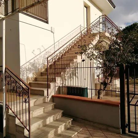 Casa Primo Piano A Due Passi Dal Mare Apartment